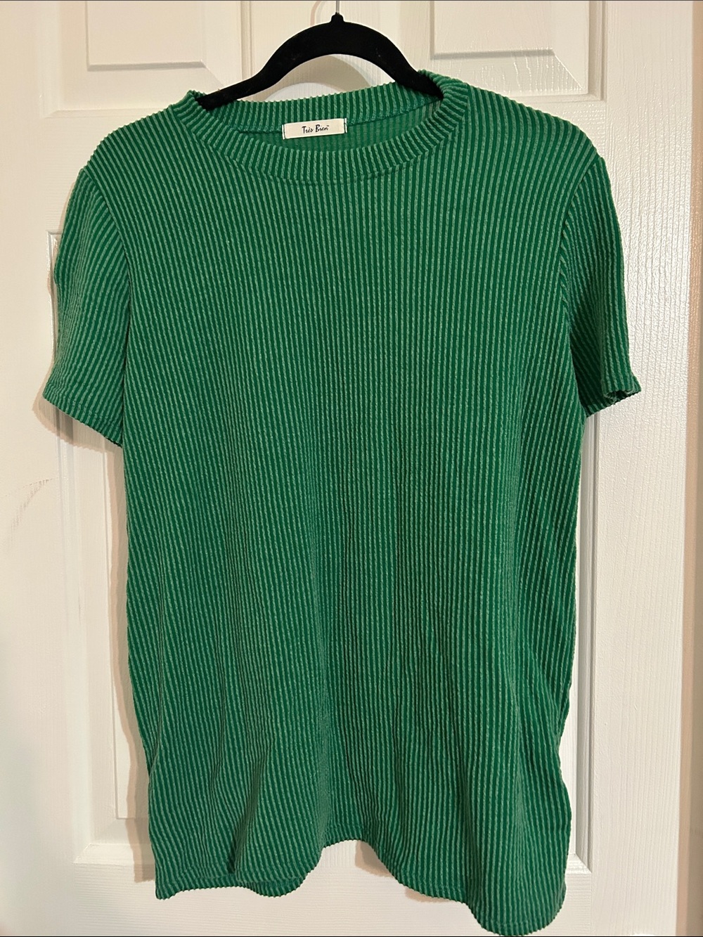 Tres Bien Green Ribbed Short-Sleeve Tee